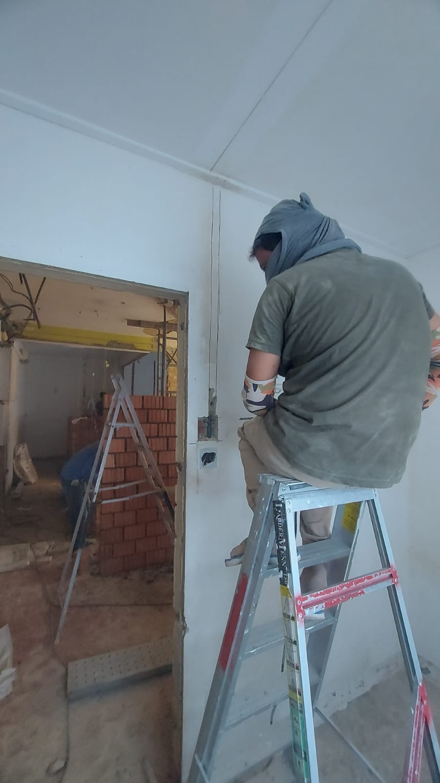 conceal work for landed house